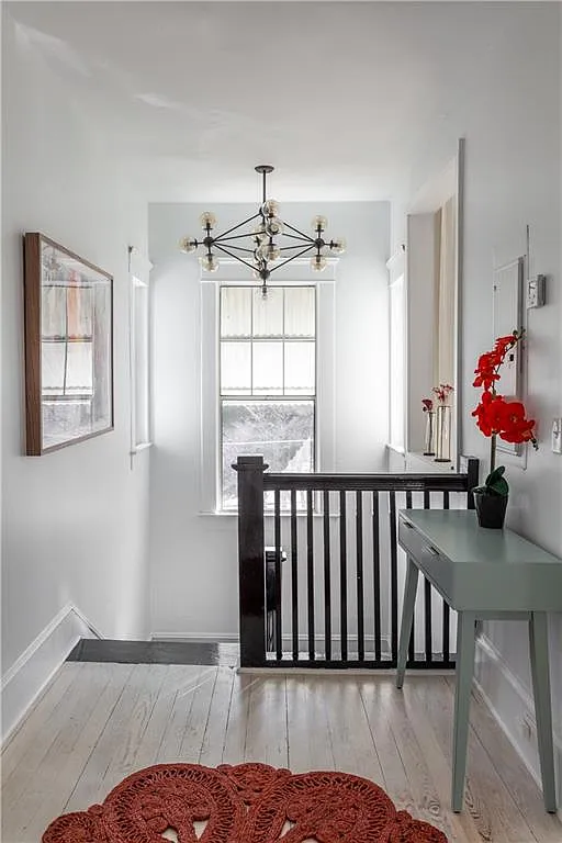 2 bed, 1.0 bath, 1145 sqft, $3,500 — Photo 4