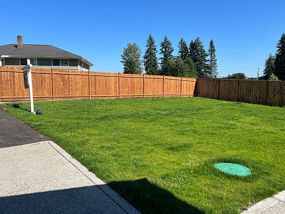 3rd image of 11824 100th Avenue Ct E