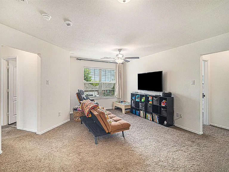 9600 Fox Hill Dr — Photo 25