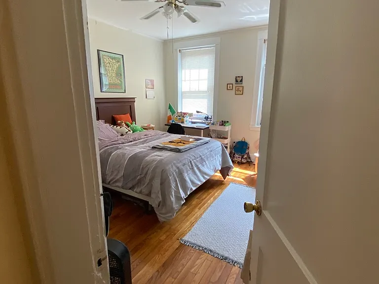 56 Queensberry St #8F — Photo 10