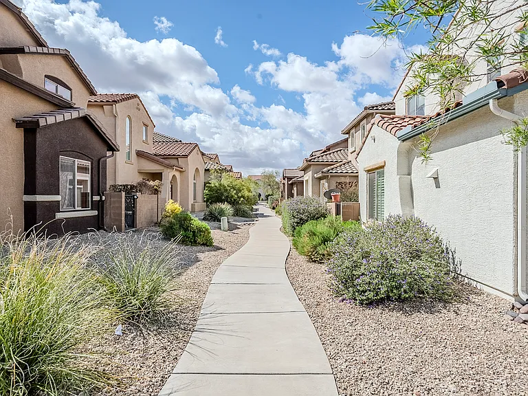 Path within neighborhood