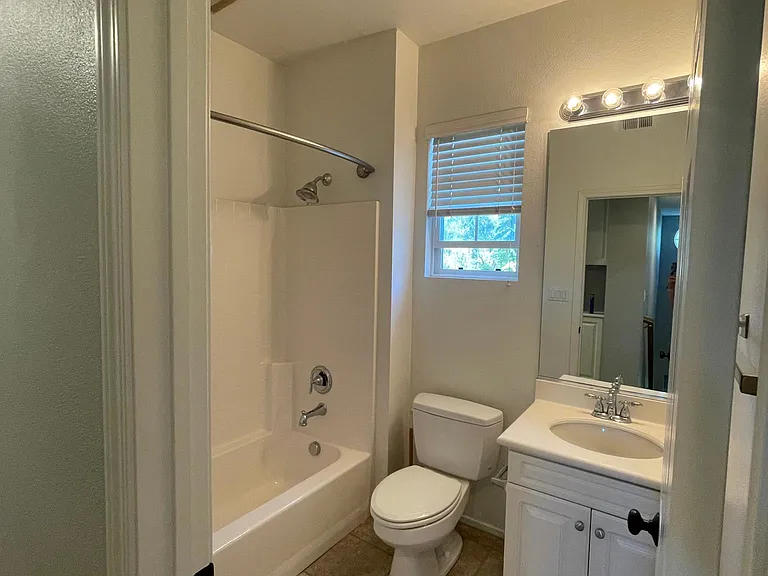 40 Paseo Luna — Photo 11
