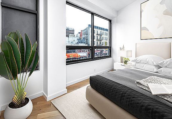 3rd image of 473 W 125th St #3C