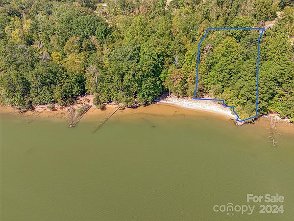 5th image of 856 Lakeforest Dr #342
