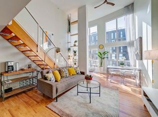 933 Seymour St #1106, Vancouver, BC V6B 6L6