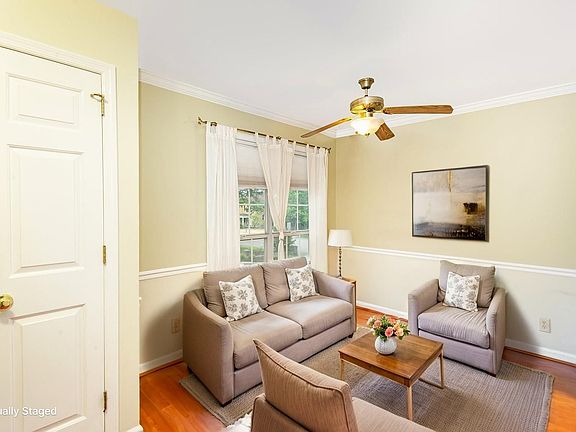 4th image of 103 Sylvan Glen Ct