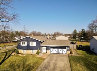 3389 Valley Forge Dr, Brunswick, OH 44212