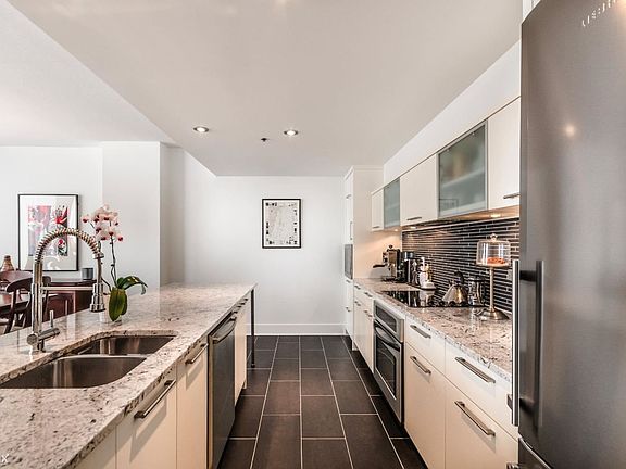 ADDD2E4D18E3018D1B70F71D20