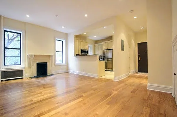 Rented by Compass | media 3