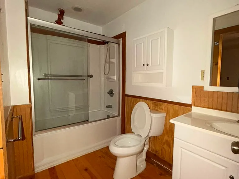 16 Livingston St #E — Photo 17
