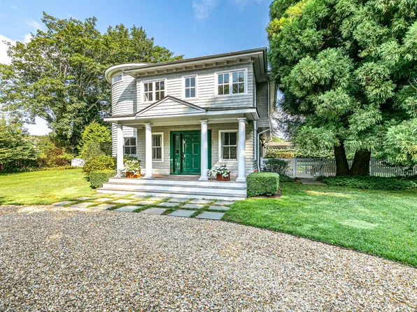 https://photos.zillowstatic.com/fp/f030237c84b0a1a73ad3da01773ba602-p_e.webp
