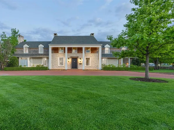 1644 Queenstown Rd, Nichols Hills, OK 73116