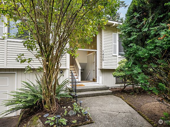 2nd image of 7435 NE 118th Place