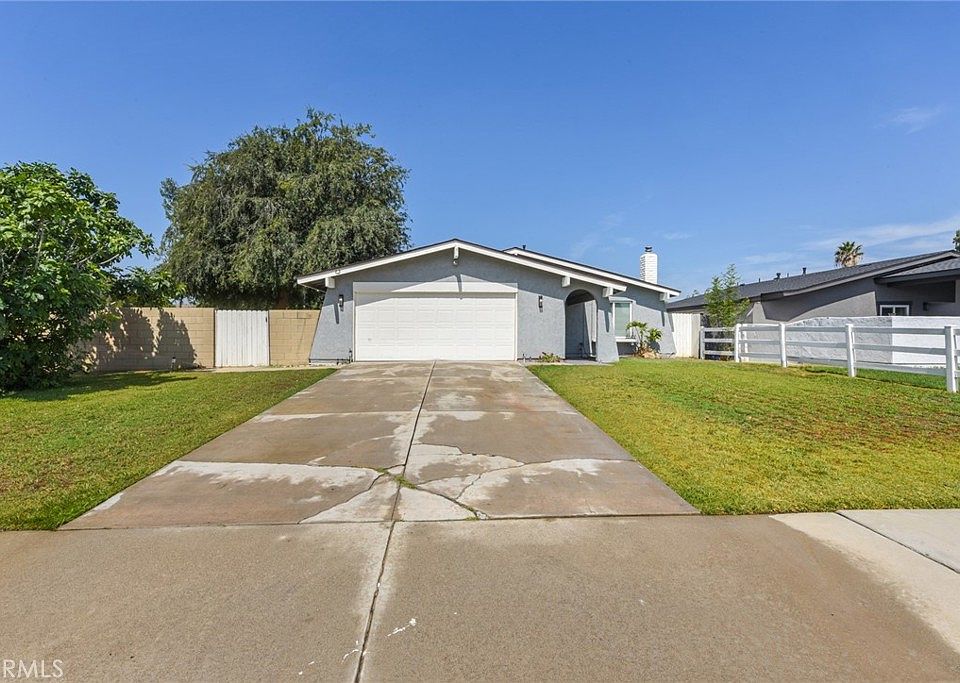 1st image of 4466 Bartel Dr