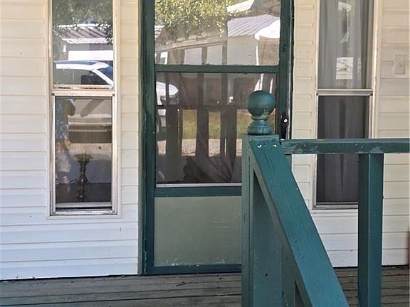3rd image of 120 Winnie Loop
