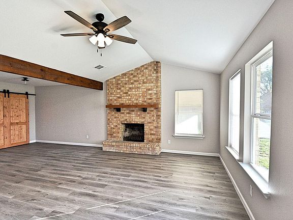 4th image of 438 Forshage Blvd