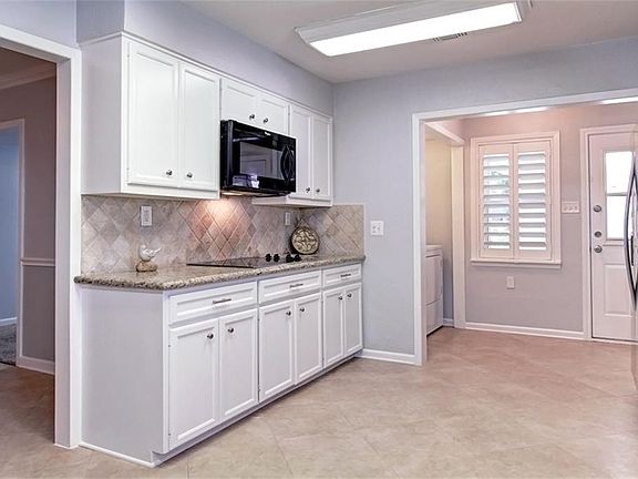 5th image of 5007 Briarbend Dr