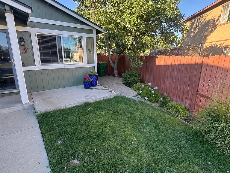 6335 E Crow Ct — Photo 5