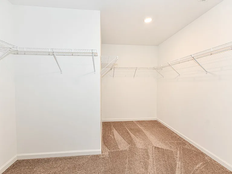 5051 Maywood Dr — Photo 11