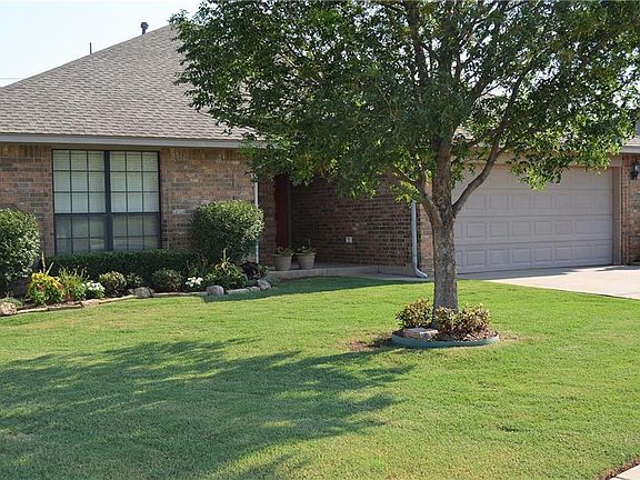 4th image of 5117 NW 164th Ter