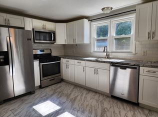 40 Durant Ave #B, Bethel, CT 06801