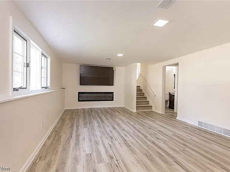 5258 Main Ave — Photo 11