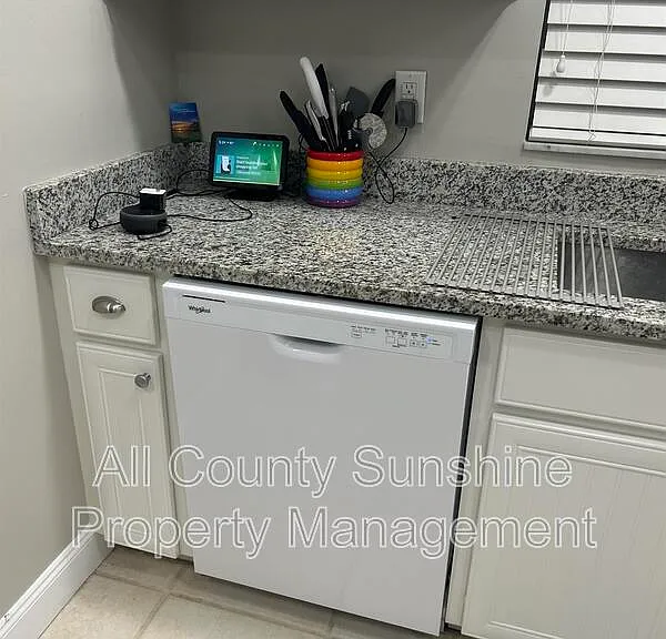 2717 Sand Hollow Ct — Photo 1