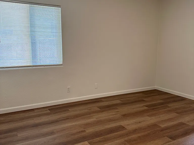 44900 Rubidoux St — Photo 16