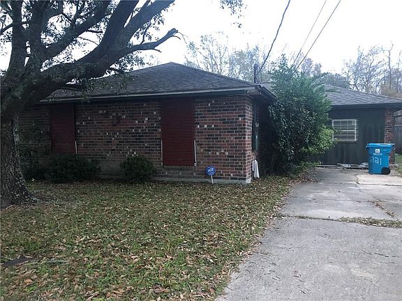 2nd image of 221 Riverview Dr