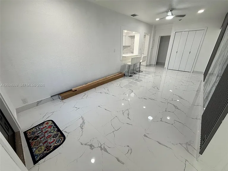 6520 W 8th Ln — Photo 3