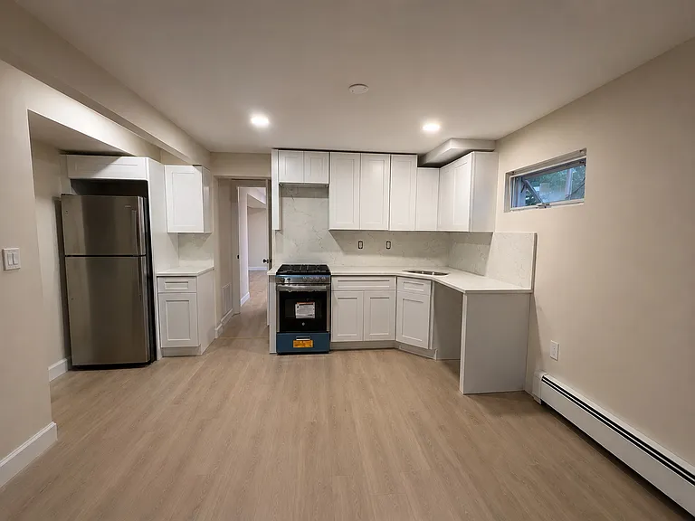 11 Pierre Dr — Photo 2