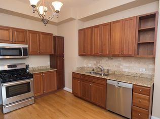 1529 W Pratt Blvd APT 1W, Chicago, IL 60626