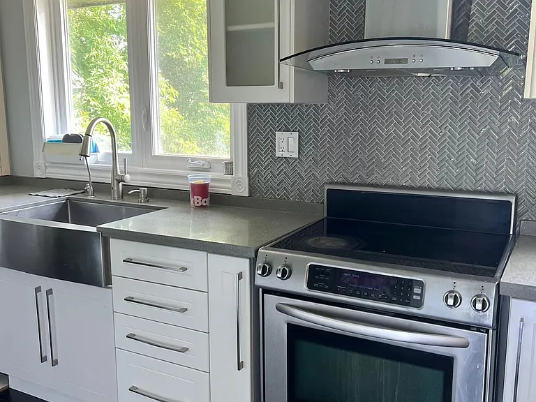 384 Ashbury Rd — Photo 11
