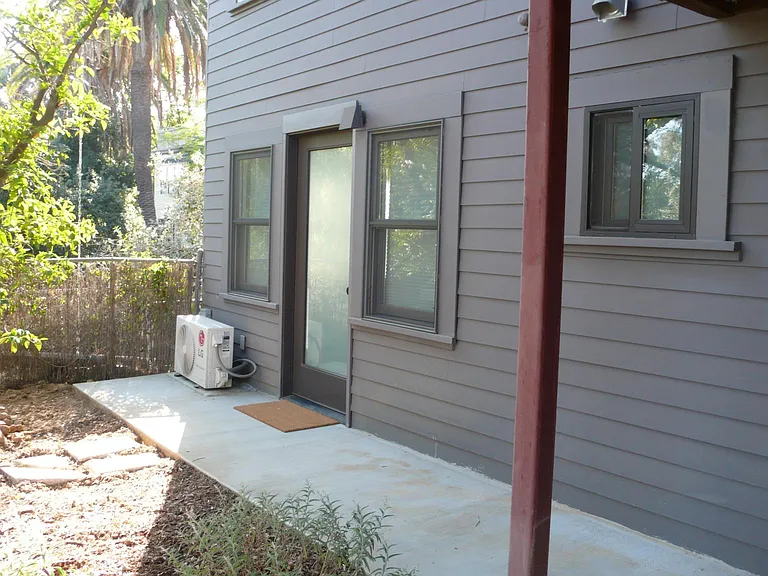 754 N Avenue 66 — Photo 19