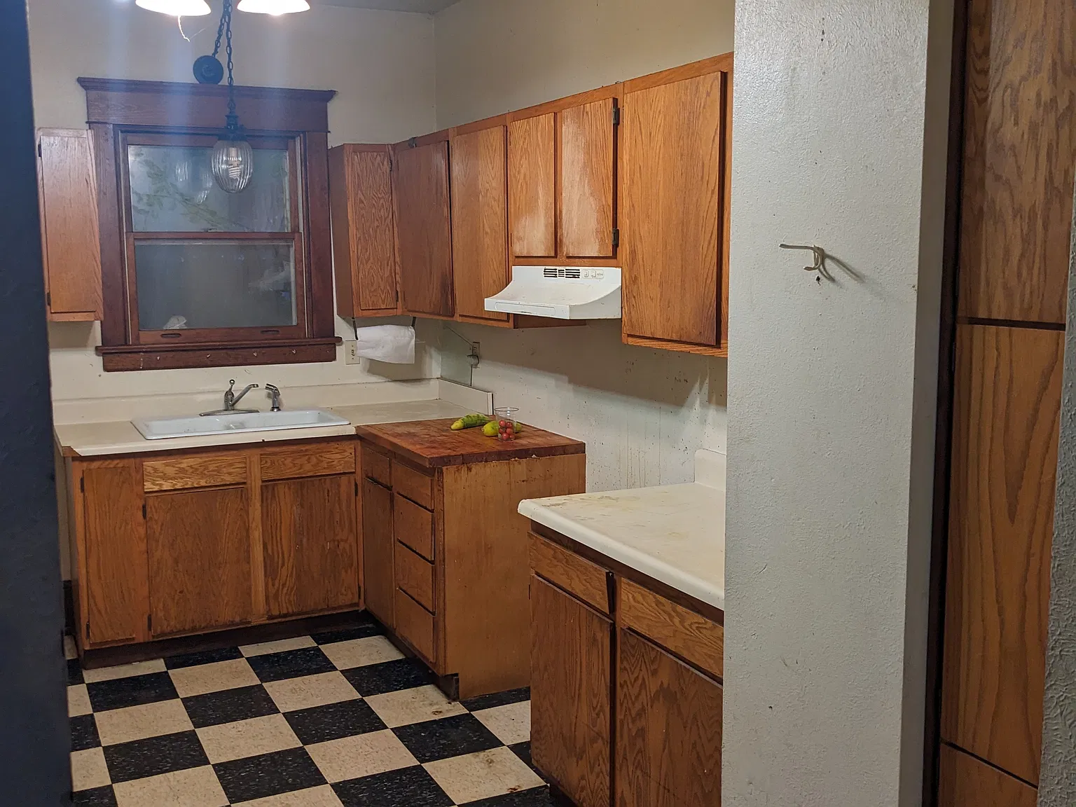 3376 Glenwood Ave — Photo 1