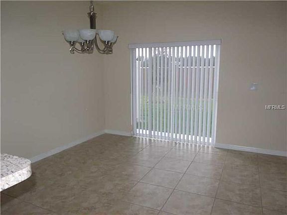 2nd image of 10753 Savannah Landing Cir