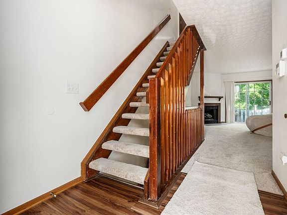 2nd image of 189 Macdougall Ln #49C
