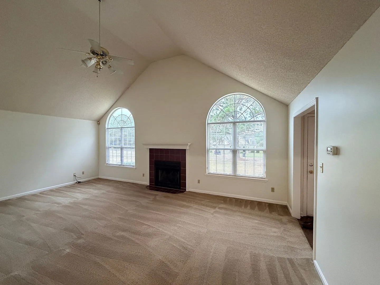 Charming 3-Bedroom, 2-Bathroom Home for Rent in Northlake Subdivision Valdosta, GA — Photo 2
