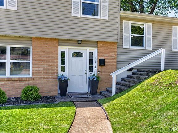 2nd image of 11005 Saxonhall Dr
