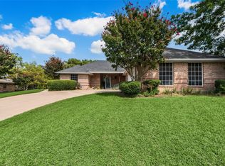600 Valleyridge Ct, Decatur, TX 76234