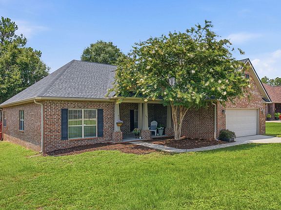 2nd image of 143 Crab Apple Ave