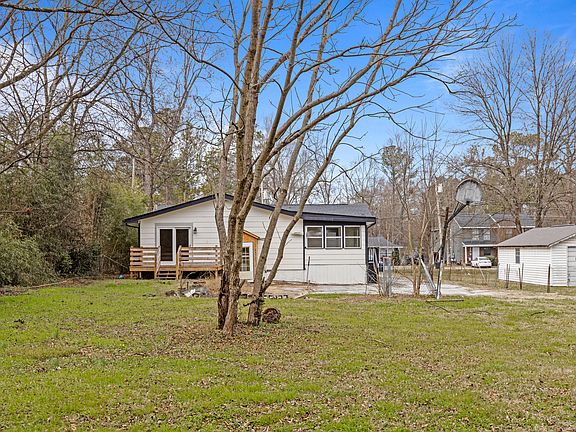 3rd image of 1114 McBrien Rd