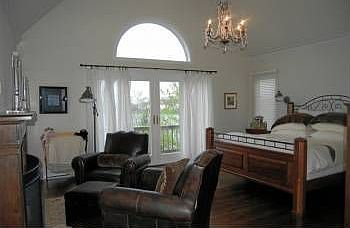 2nd image of 4739 Aberdeen Ave