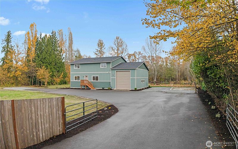 3rd image of 907 Orting Kapowsin Highway E