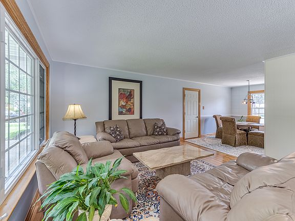 4th image of 30W177 Allister Ln
