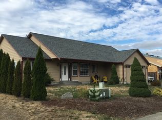 206 Easy St SE, Rainier, WA 98576