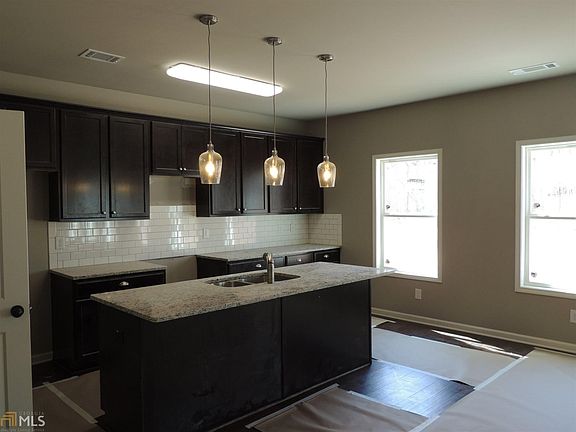 5th image of 657 Wellford Ave #21B