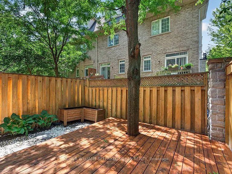 233 Finch Ave E — Photo 32