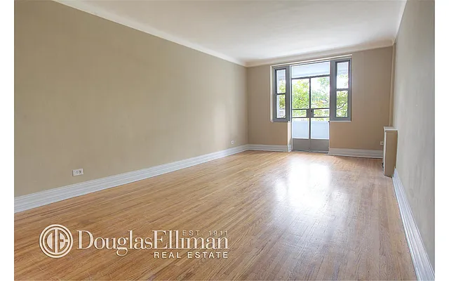 Sold by Douglas Elliman | media 22