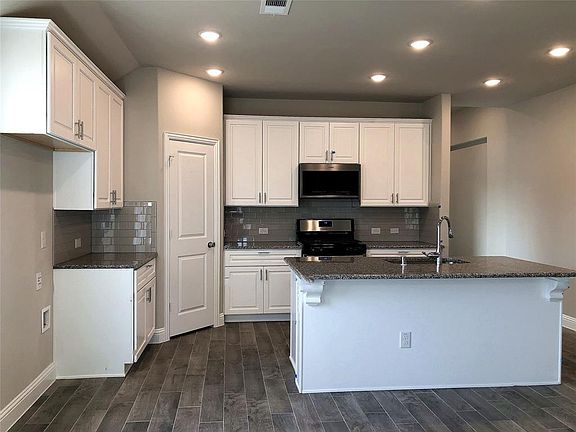 2nd image of 415 Tommie Lillian Ln